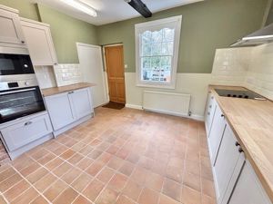 Annexe kitchen- click for photo gallery